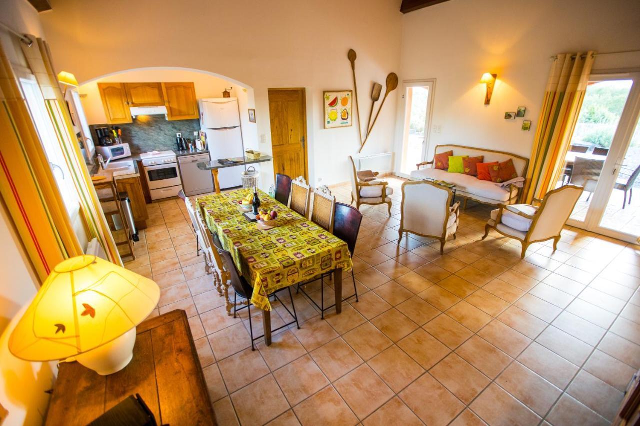 Les Villas De Perret Joyeuse Exterior photo