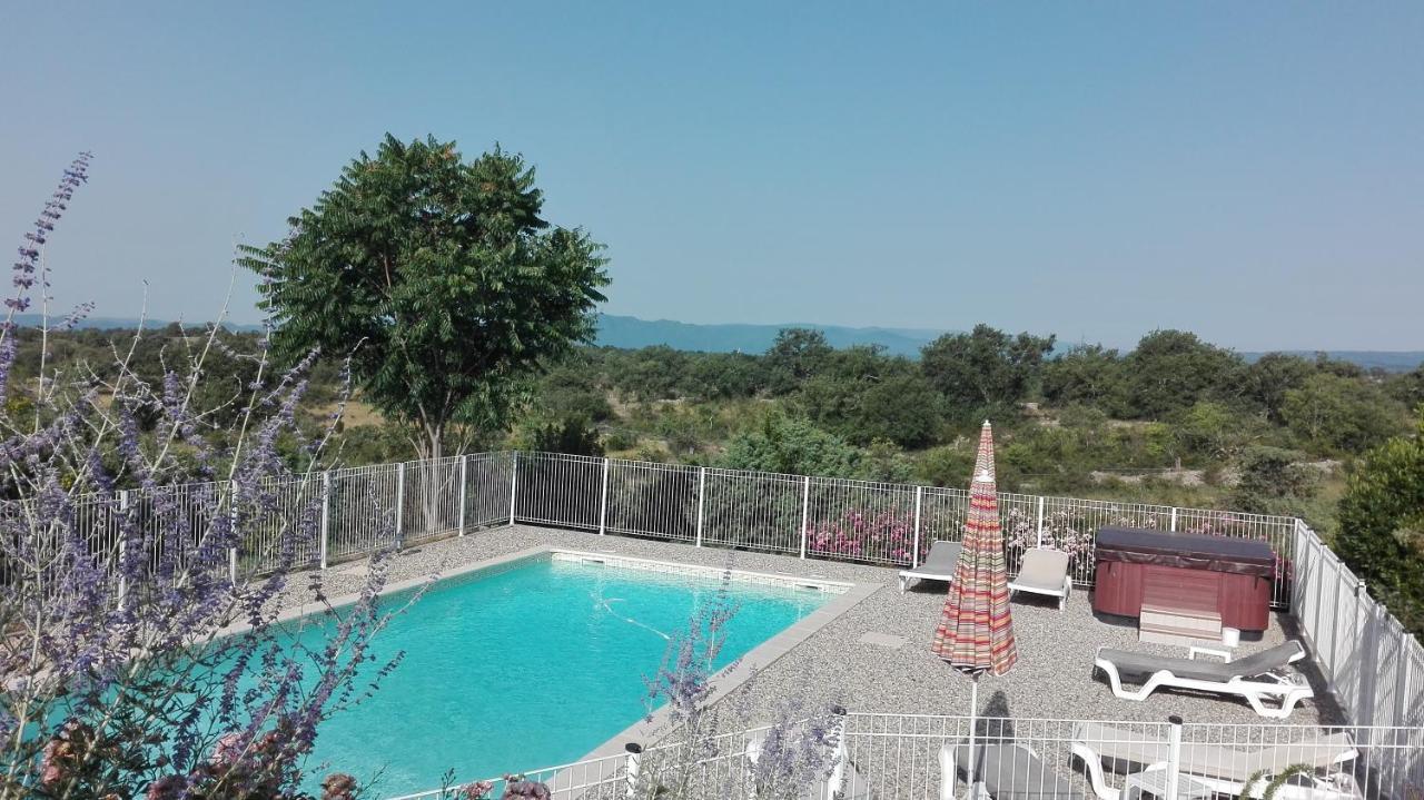 Les Villas De Perret Joyeuse Exterior photo