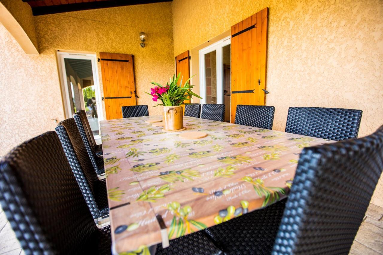 Les Villas De Perret Joyeuse Exterior photo