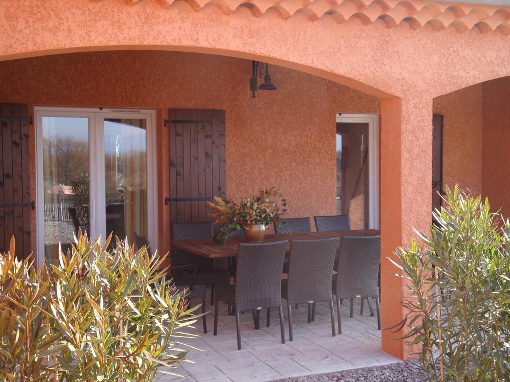 Les Villas De Perret Joyeuse Room photo