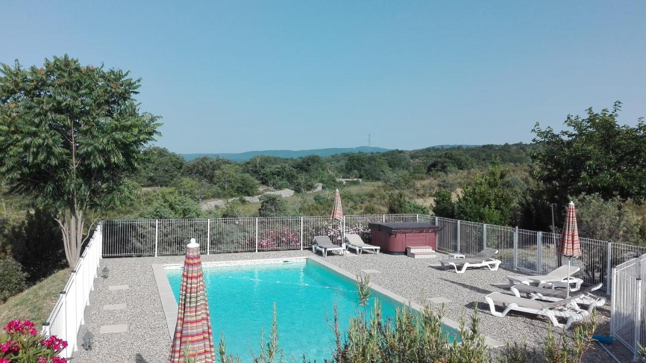 Les Villas De Perret Joyeuse Exterior photo